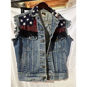 Vintage Lee Women's Size 38R Denim Vest Jacket Made In USA w/ Stars and Bandana